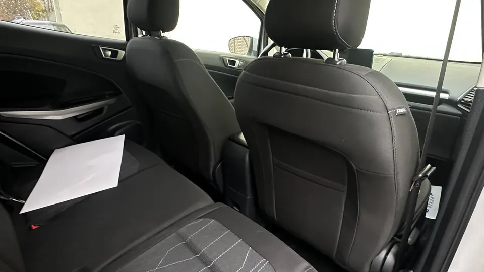 Ford ECOSPORT — фото 10
