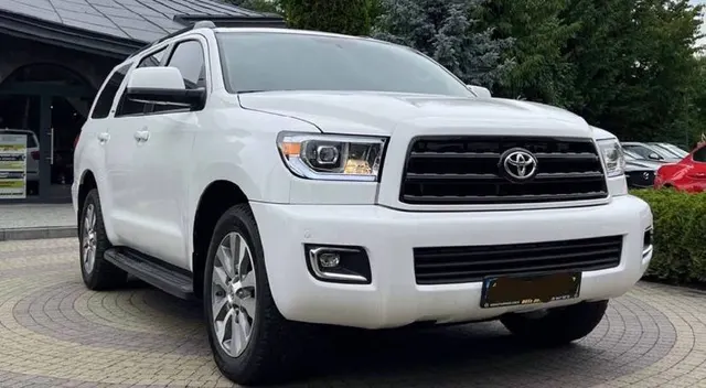 Toyota Sequoia