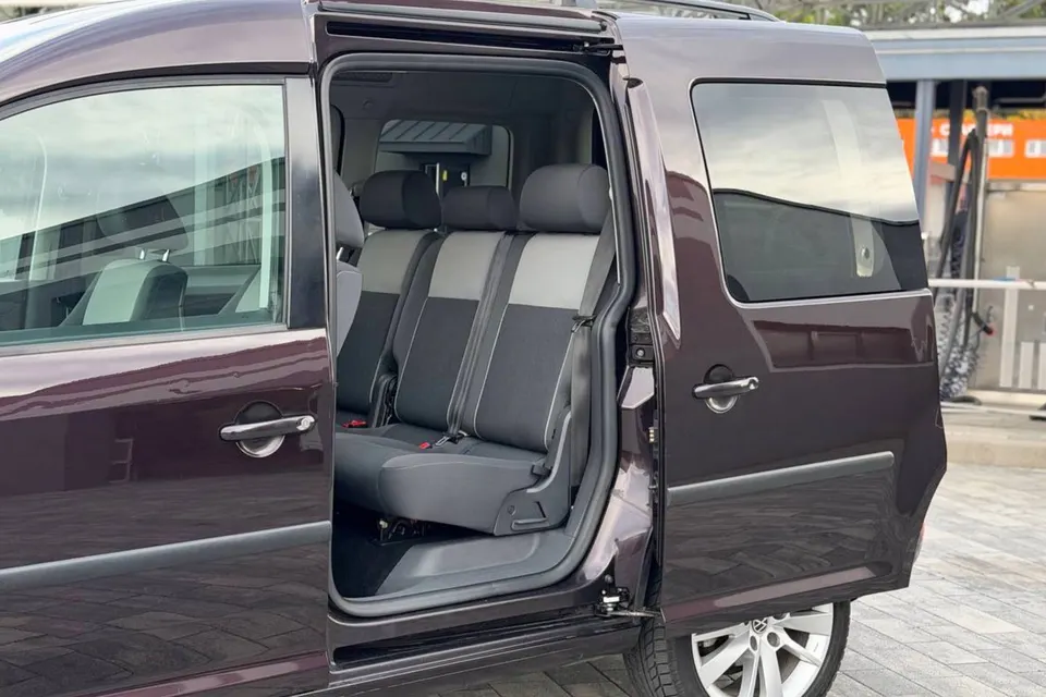 Volkswagen Caddy — фото 7