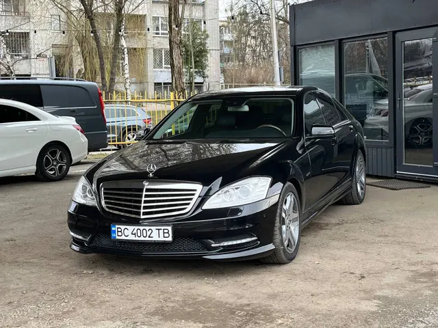 Mercedes-Benz s350