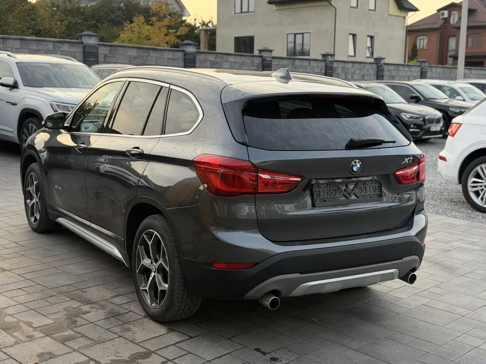 BMW X1 — фото 4
