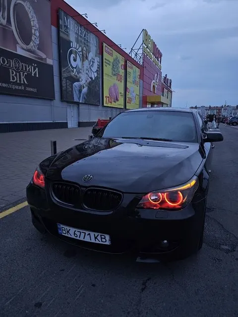 BMW є60 2.5 бензин