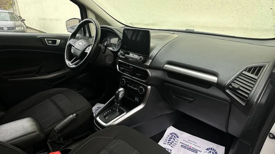 Ford ECOSPORT — фото 9