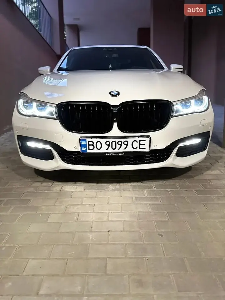 BMW 7 Series — фото 2