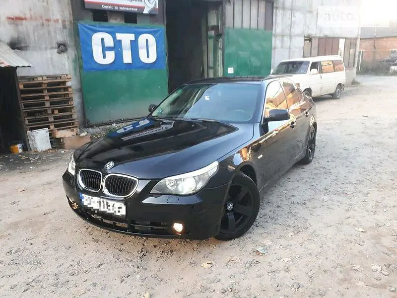 BMW 525