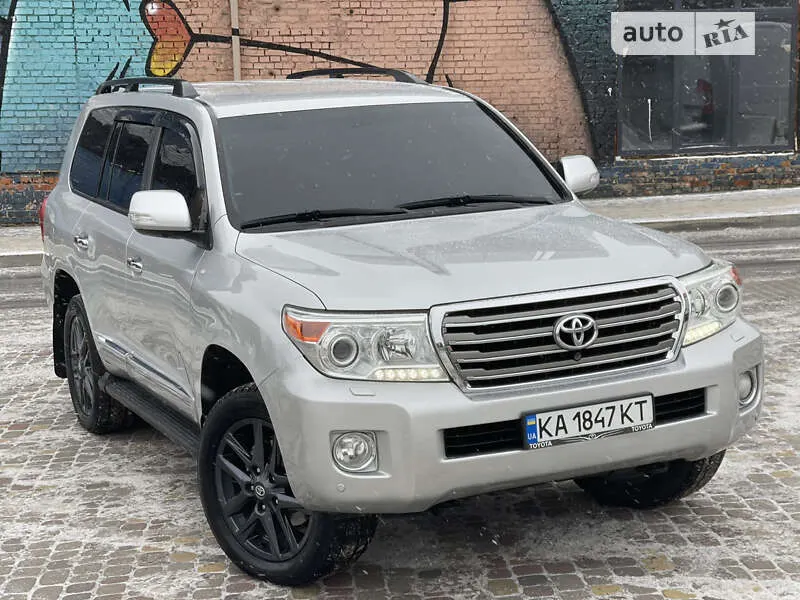 Toyota Land Cruiser
