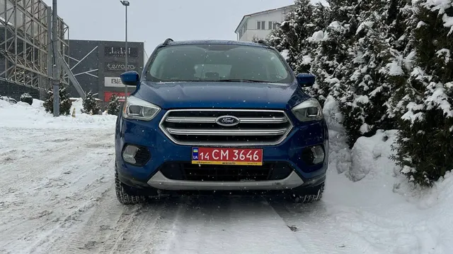 Ford ESCAPE