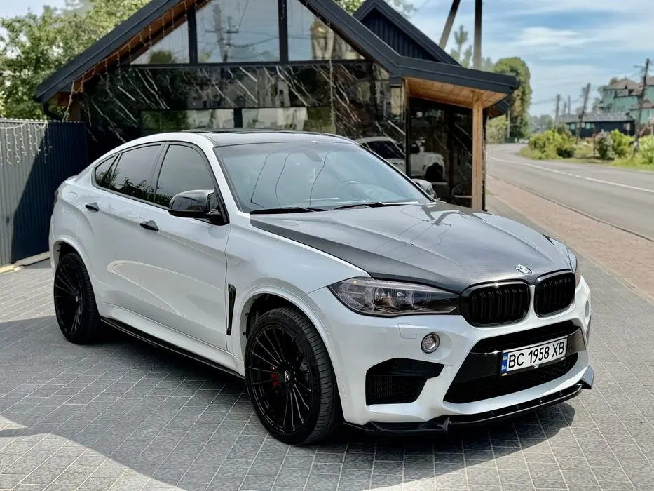 BMW X6M під виплату