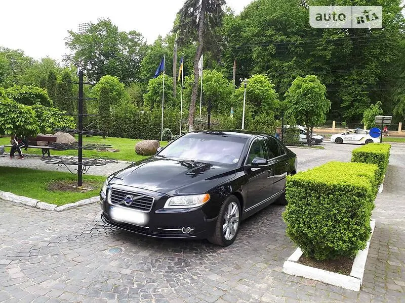 Volvo S80