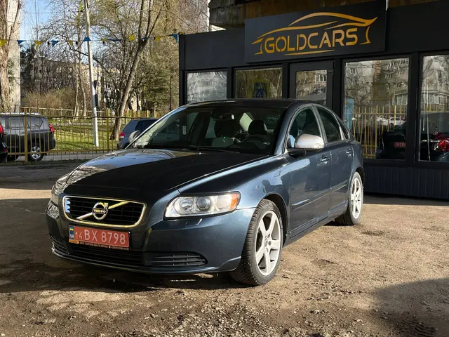 Volvo S40