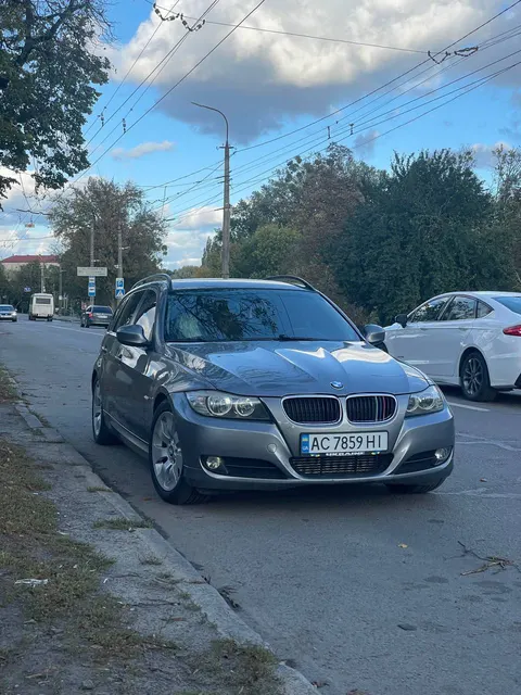 BMW 320