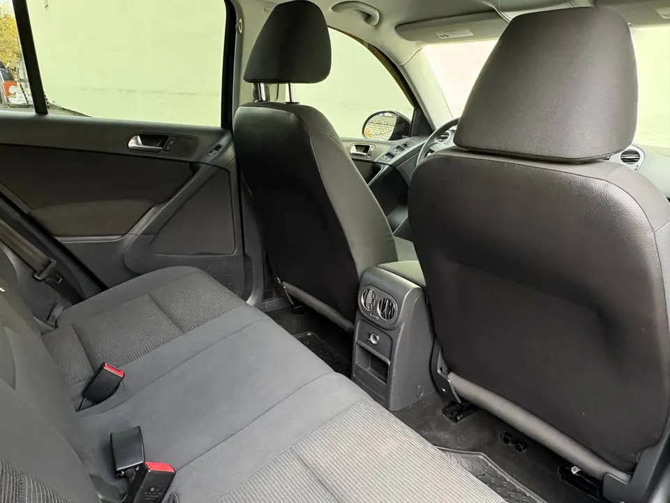 Volkswagen Tiguan — фото 10