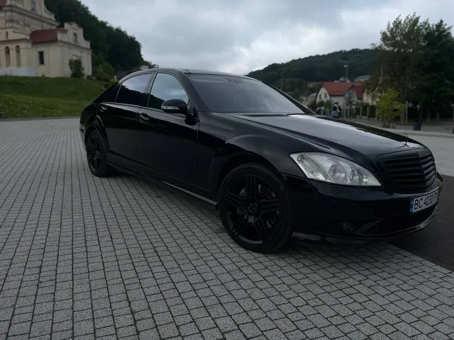 Mercedes-Benz Benz S-Class W221