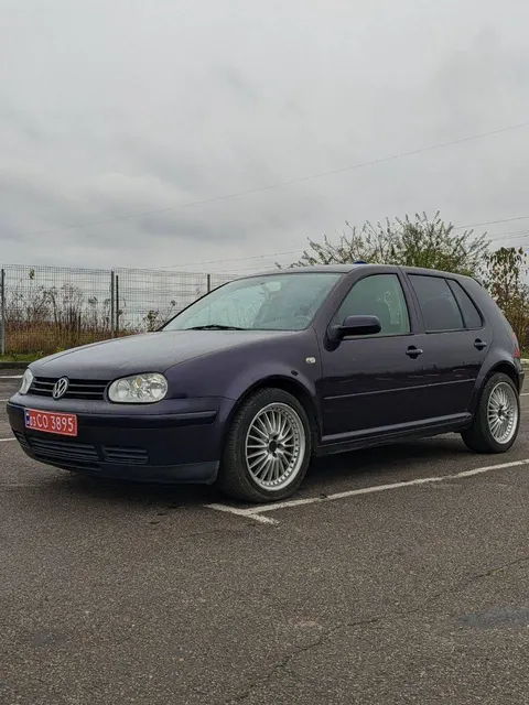 Volkswagen Golf 4