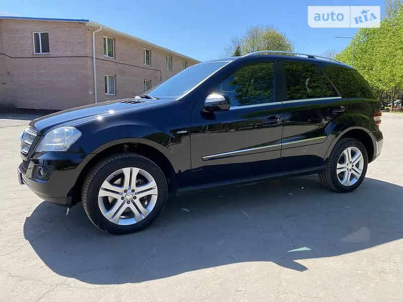 Mercedes-Benz ML 300