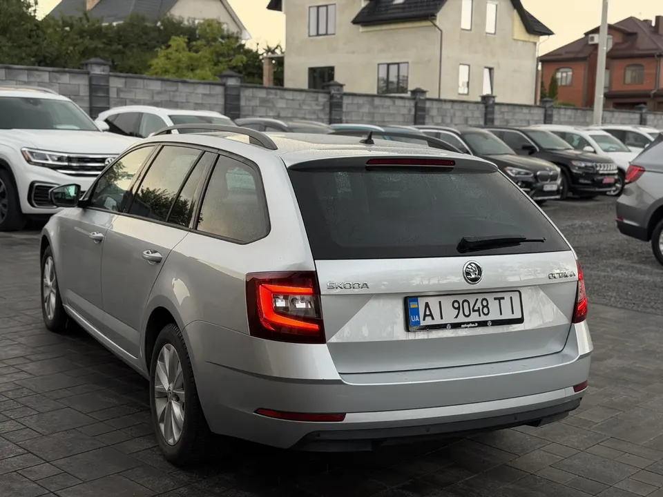 Skoda Octavia — фото 4