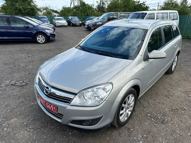 Opel Astra H