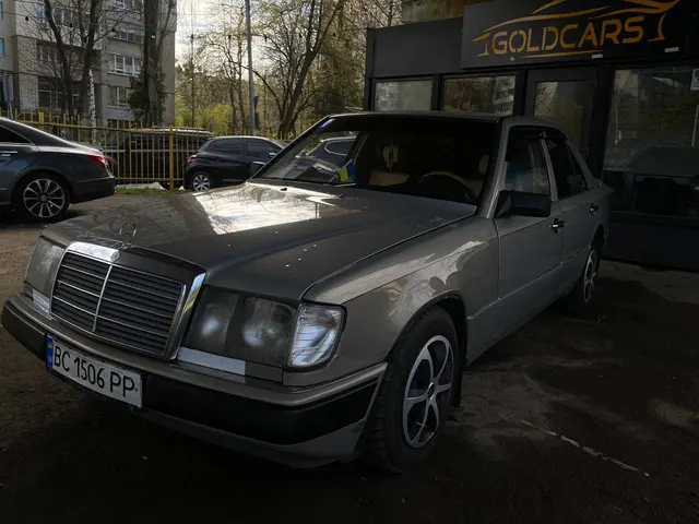 Mercedes-Benz Benz E 200