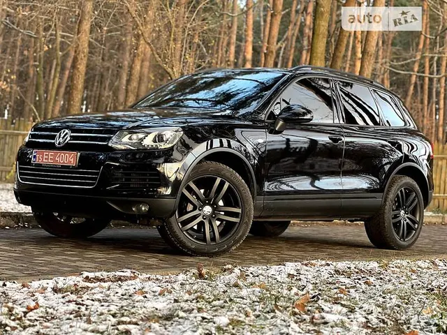 Volkswagen Touareg Black