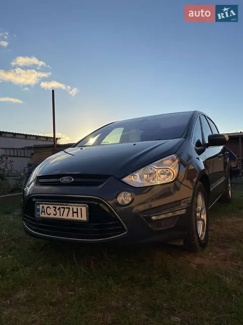 Ford S-Max