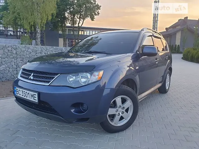 Mitsubishi Outlander XL XL