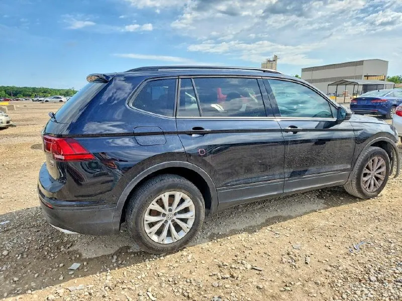 Volkswagen TIGUAN S — фото 3