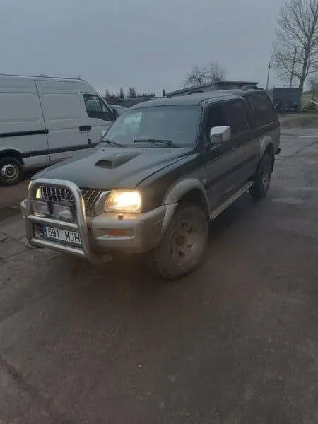 Mitsubishi L200