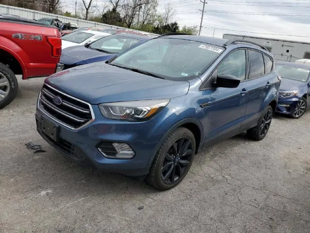 Ford ESCAPE SE