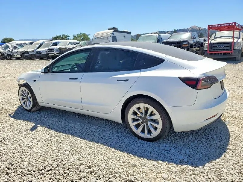 Tesla MODEL 3 LONG RANGE — фото 4
