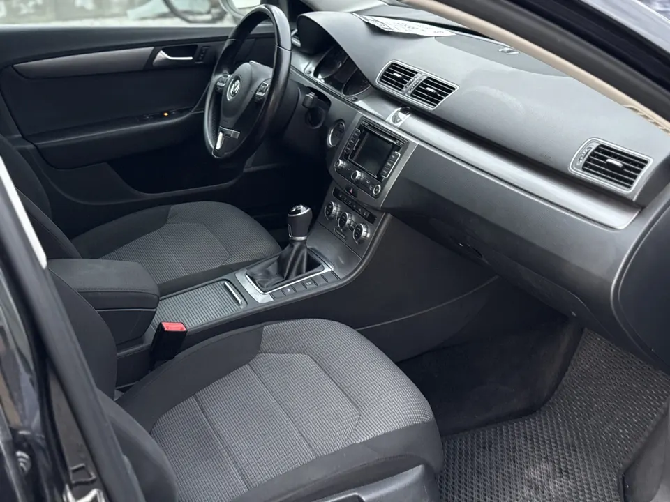 Volkswagen Passat — фото 4