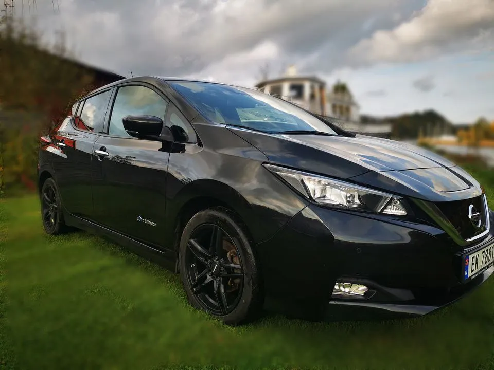 Nissan leaf
