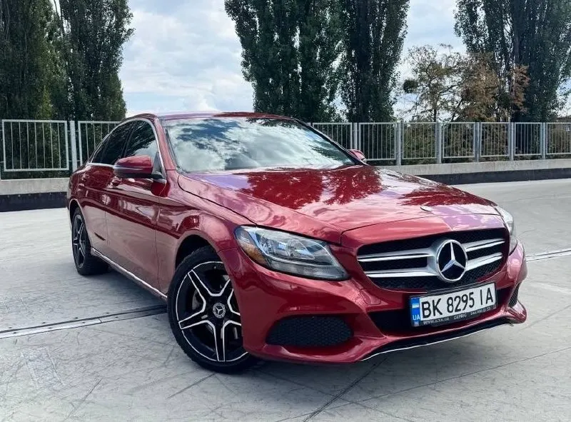 Mercedes-Benz C300