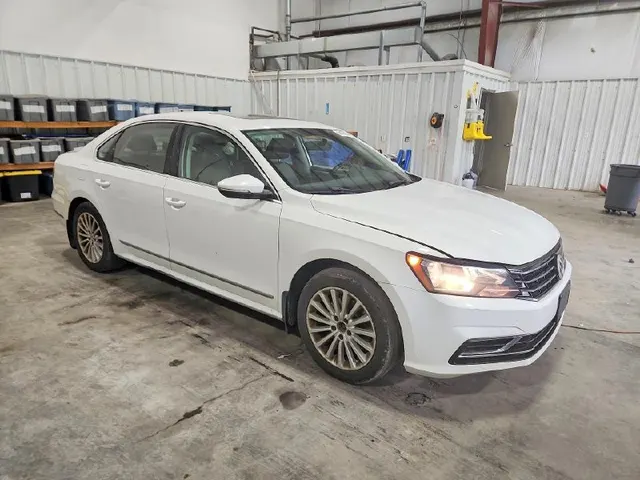Volkswagen PASSAT SE