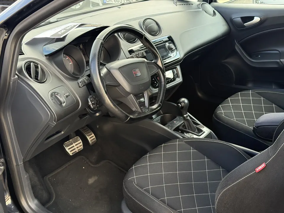 Seat Ibiza — фото 6
