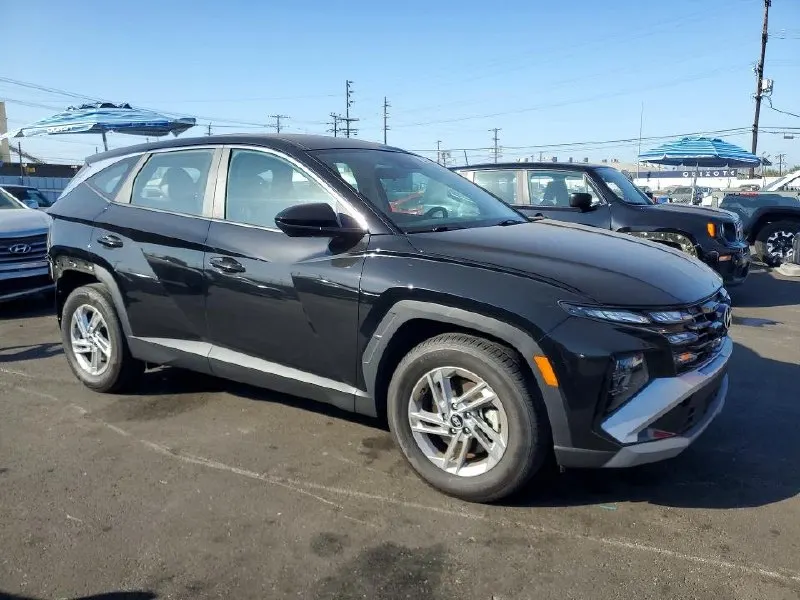 Hyundai TUCSON SE
