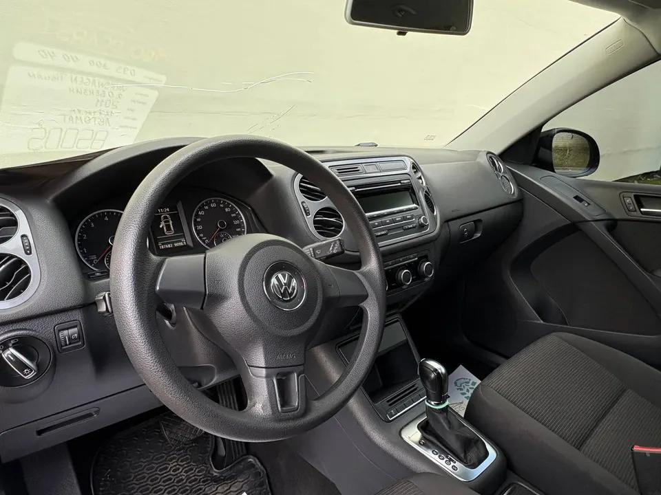 Volkswagen Tiguan — фото 9