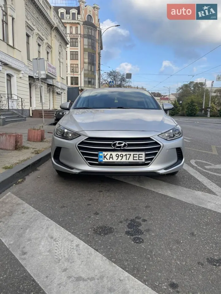 Hyundai Elantra