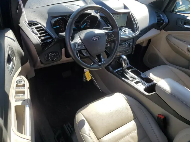 Ford ESCAPE TITANIUM
