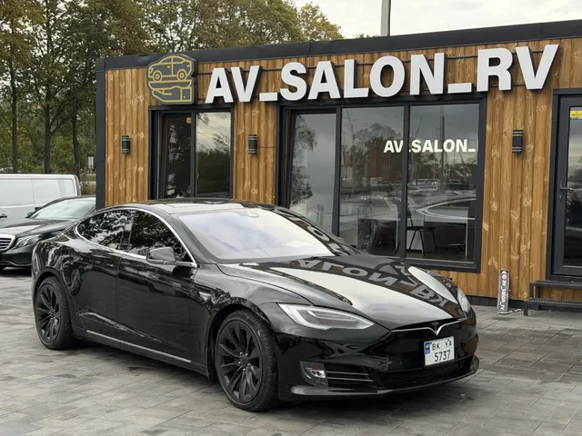 Tesla Model S