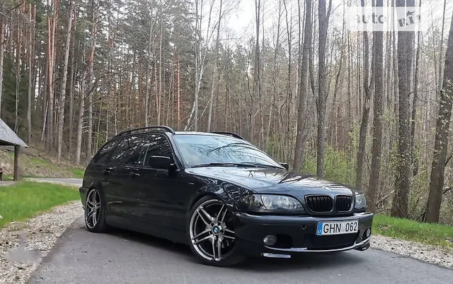 BMW 330