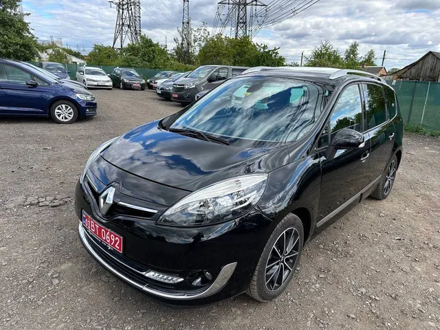 Renault Grand Scenic BOSE