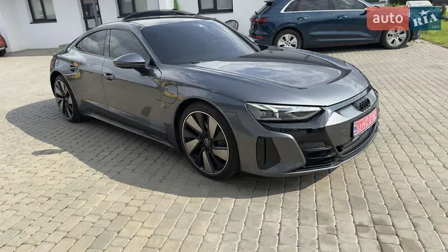 Audi e-tron GT