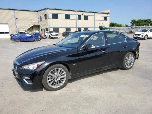 Infiniti Q50 PURE