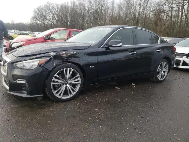 Infiniti Q50 LUXE