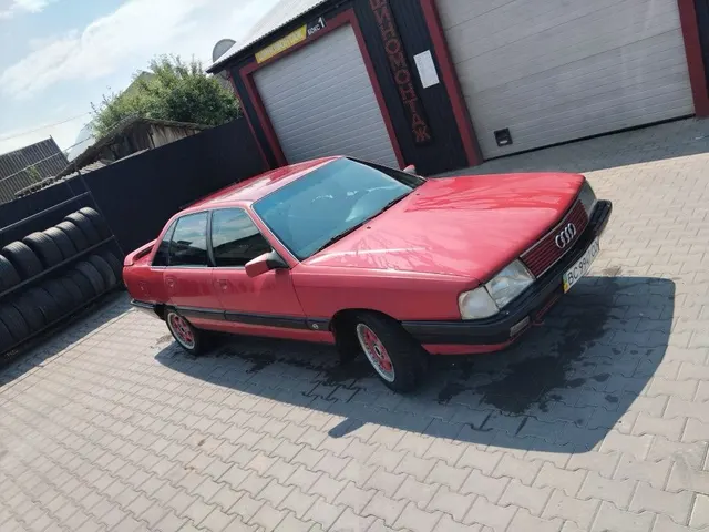 Audi 100С3