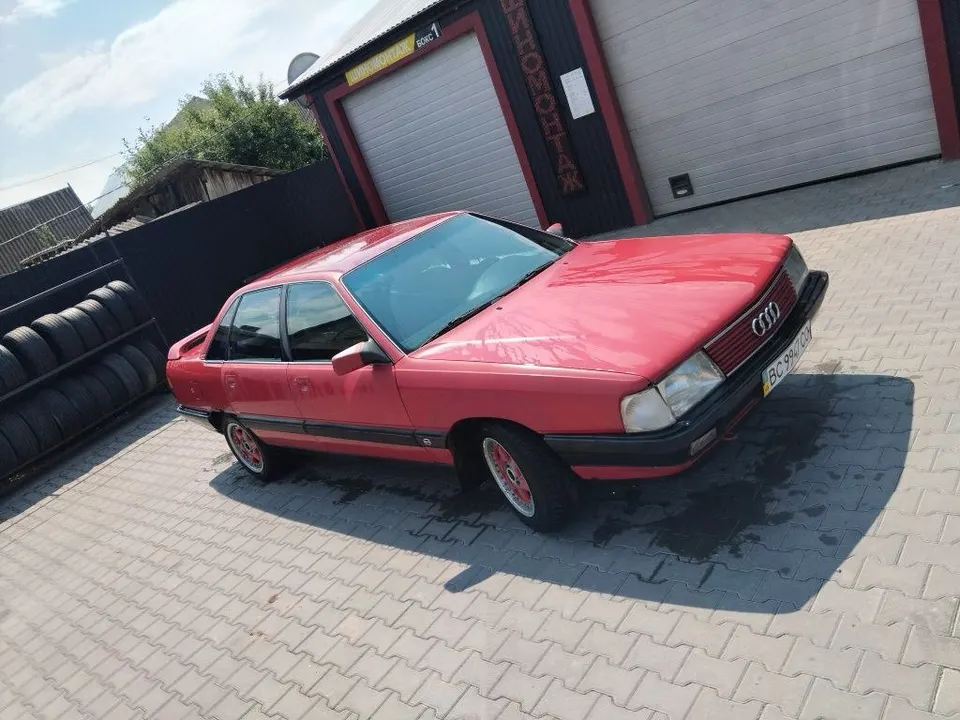 Audi 100С3