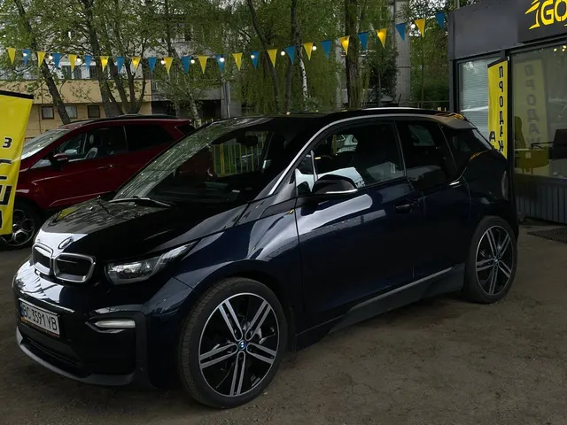 BMW I3