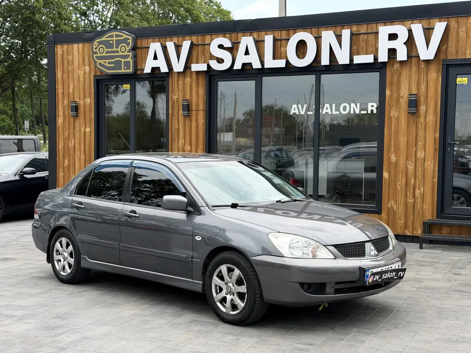 Mitsubishi Lancer