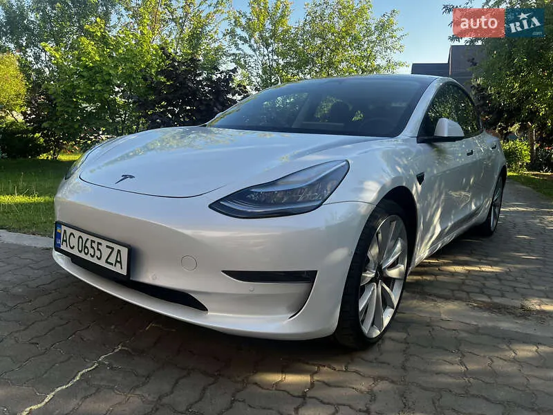 Tesla Model 3