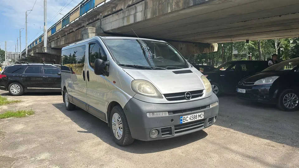 Opel Vivaro Pik 2004. В